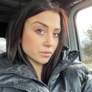 Meet your Posher, Annamaria